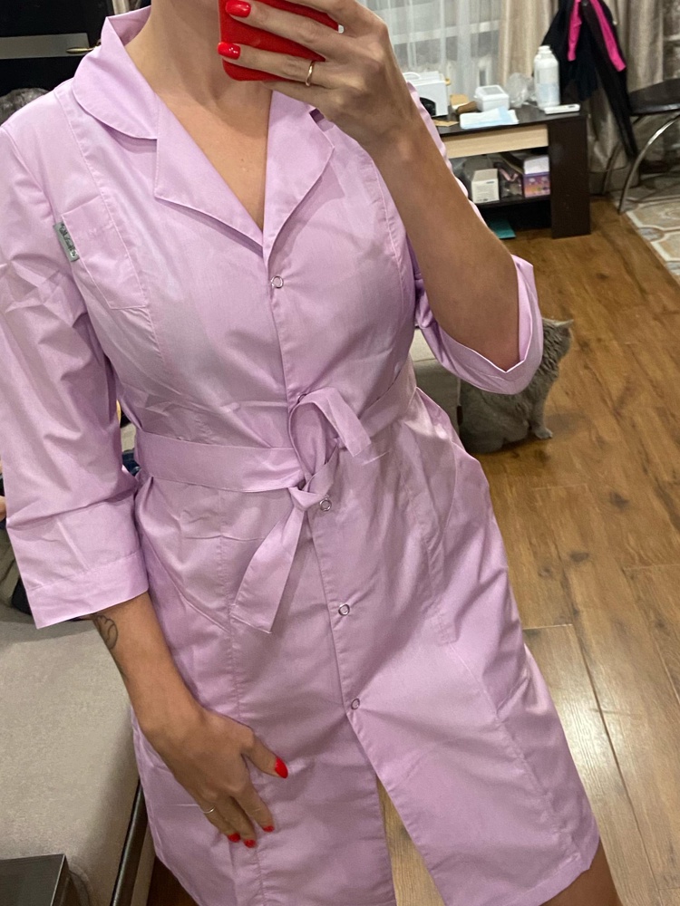 Халат суперский ,за такую цену .Качество замечательное .На свой 44 взяла 44 и не прогадала ,сел отлично .