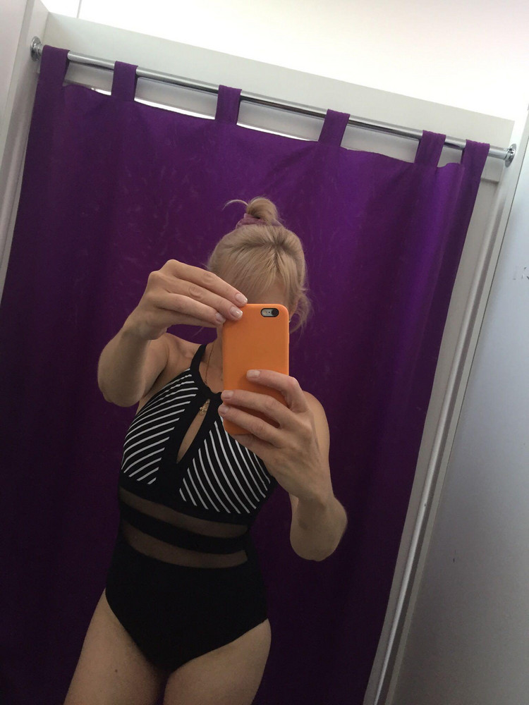 Купальник супер - класс!!! Взяла 42(46)на свой 44 очень красиво сидит , рост 164 