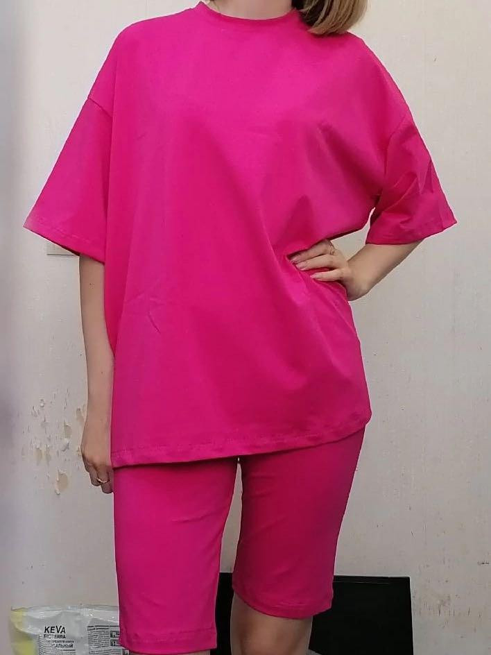 Качество хорошее, размер в размер. Большего сказать не могу, так как брала на подарок и лично не видела. Обидно, что заказала за 1800, а через день цена упала до 1400😐