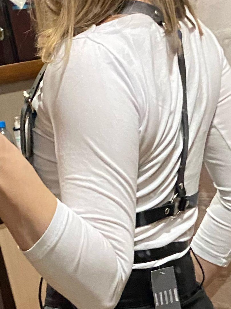 Взяла за 1347. Хорошее качество, на рост 165, ог 84, от 68 подходит, но для меня длинноваты ремни на плечах, хвостики мешают немного и стремятся вылезти. На первом фото видно справа. В целом довольна. Давно хотела. Подходит под многие платья, кофты, Рубашки, делая образ острее 🌶 