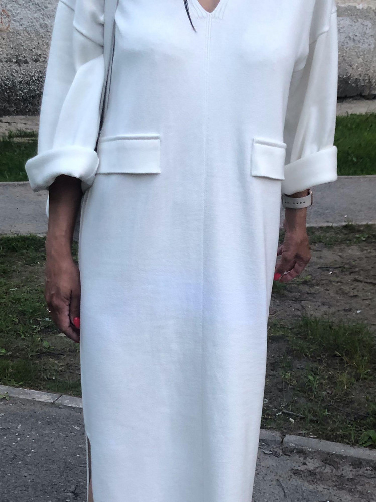 Было бы шикарное, если бы не эта белая полоса, прям поперёк платья. Которую я увидела лишь уехав в отпуск…со стиркой ничего не изменилось, деньги на вечер…