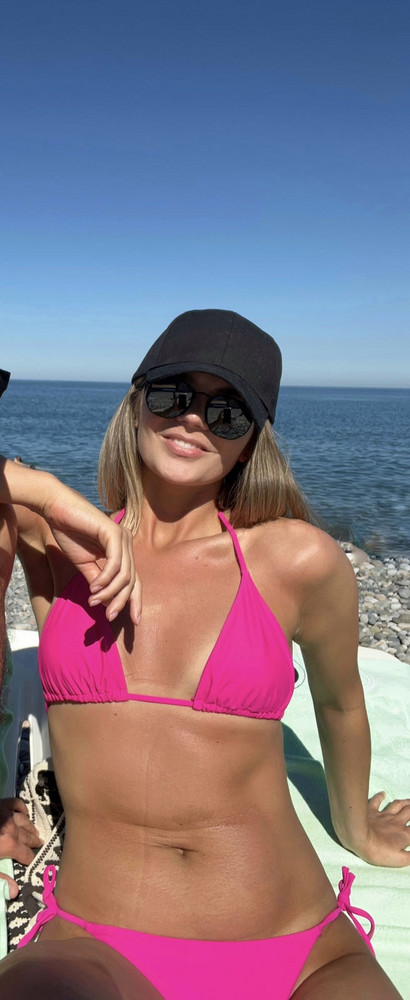 Отличный купальник! Удобный, яркий, красивый.