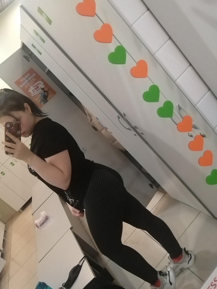 Очень классные тайтсы. Пришли в нормальном состоянии. Очень рада