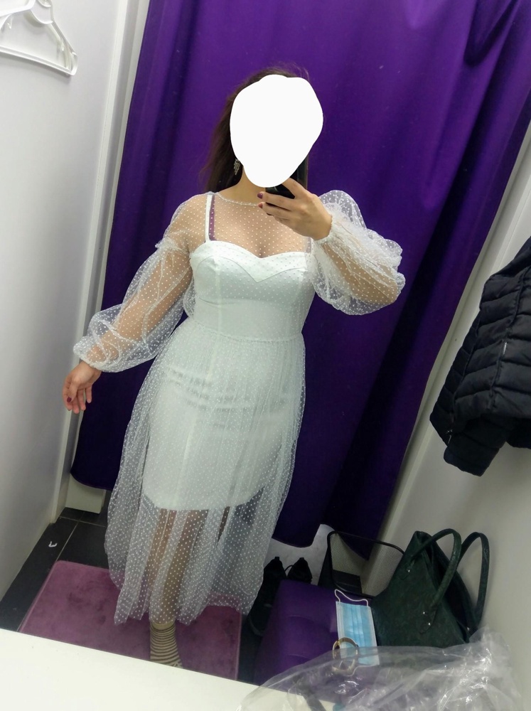 отлично! соответствует описанию, размер подошел.  универсальный вариант для праздника,  прозрачная накидка снимается и платье можно носить повседневно.