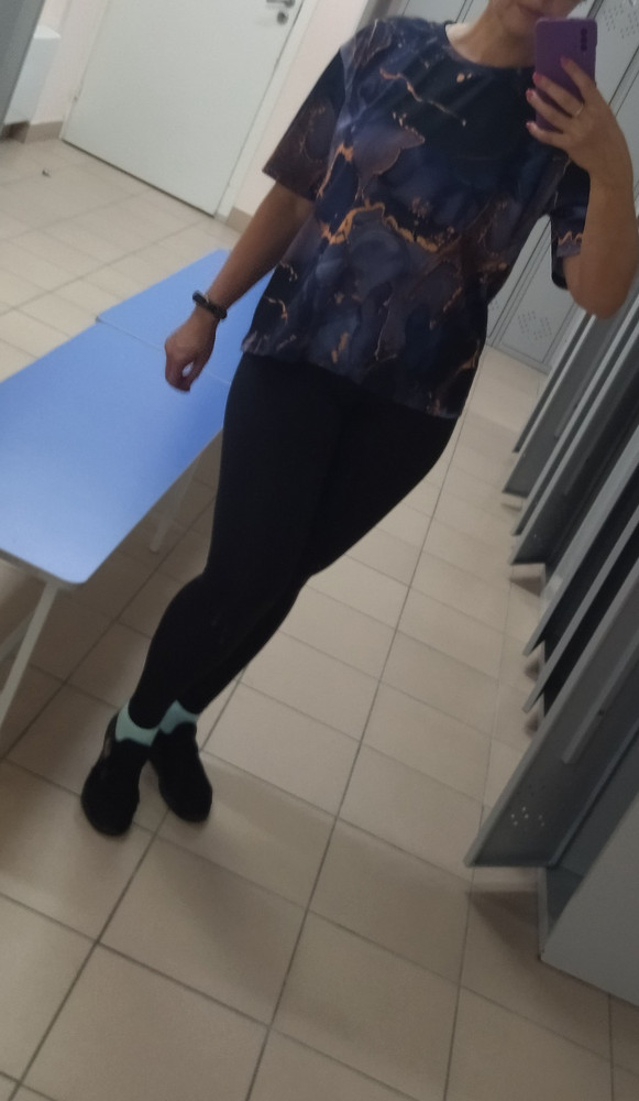 Отличные тайтцы. Идут в размер. Покупкой довольна.