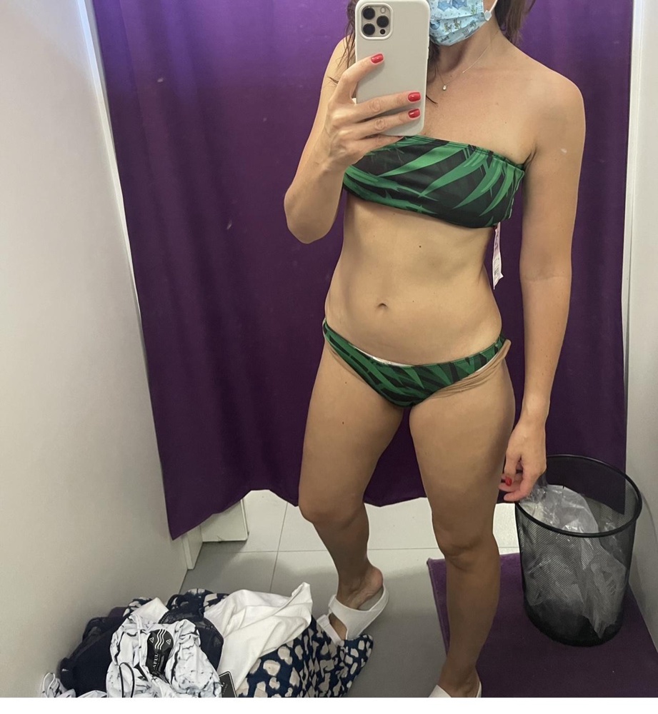 Неплох, посмотрим как на море будет. Цвет приятный