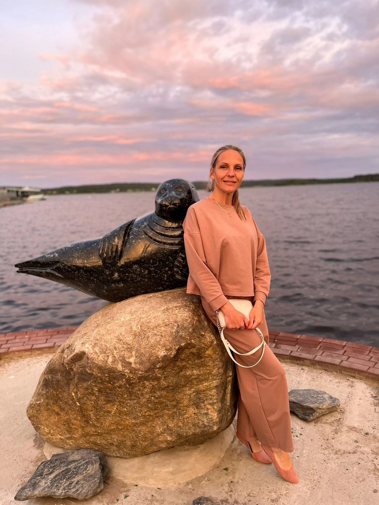 Соответствует описанию. У меня их 5 шт. разных цветов.