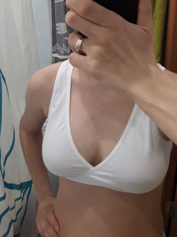 Чуть большемерит , в остальном хороший топ.