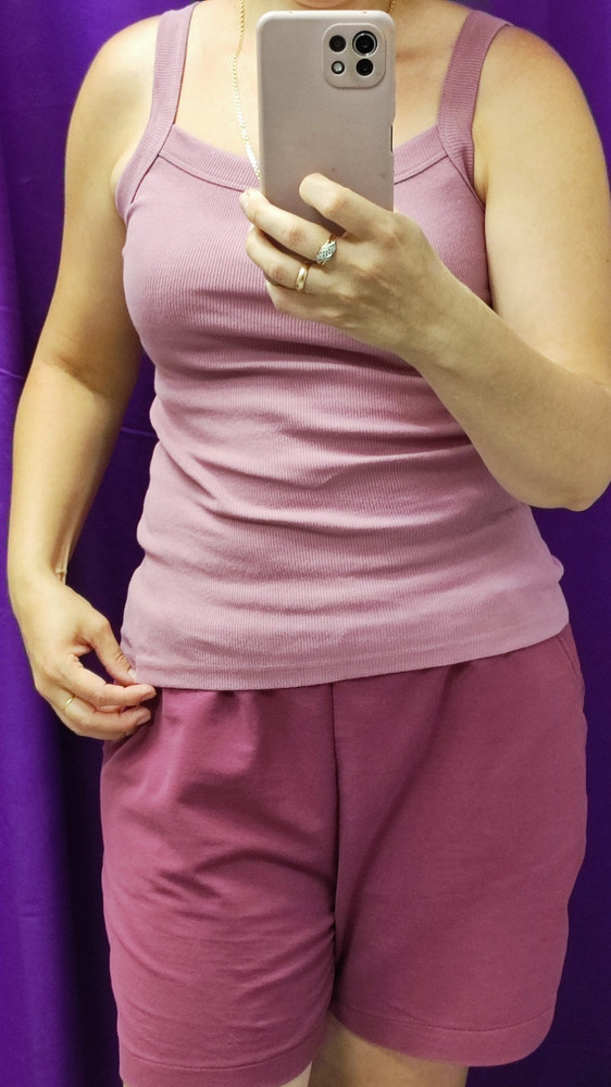 Майка хорошего качества.Подошла.