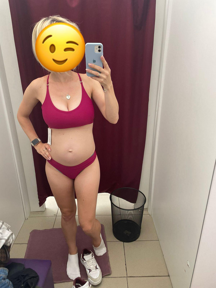 Качество хорошее, а главное можно выбрать отдельно низ и верх) брала трусы xs, а верх M (C/D). На 5ом месяце беременности перепад очень большой)