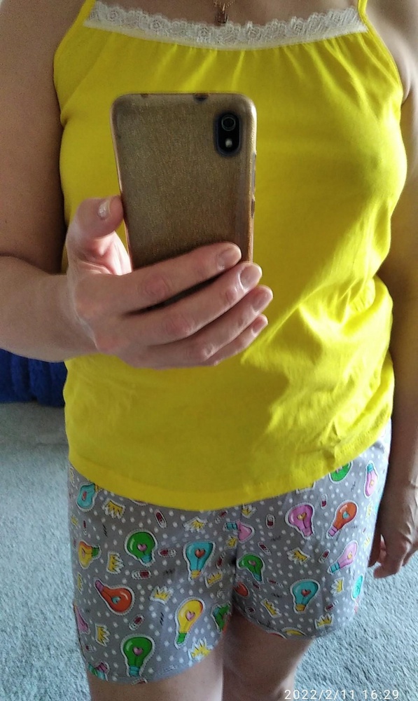 Не плотная. Для пижамы нормально.