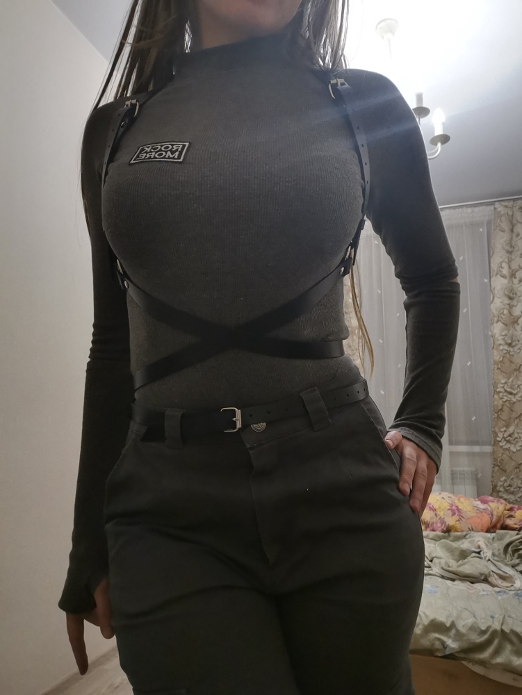 Офигенный аксессуар, просто маст хэв! Качество замечательное) 