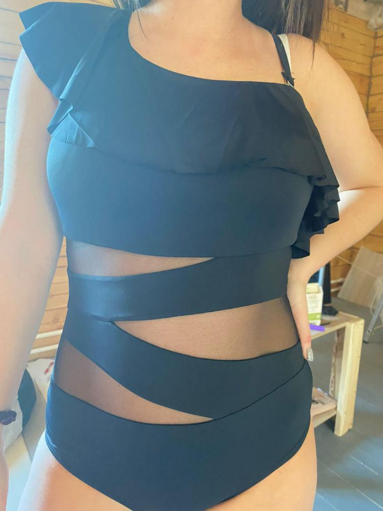 Купальник хороший. Выбирала с другим аналогичным, но это оказался более качественным.  На мой рост 152 взяла размер 38.  83х70х93 сел хорошо