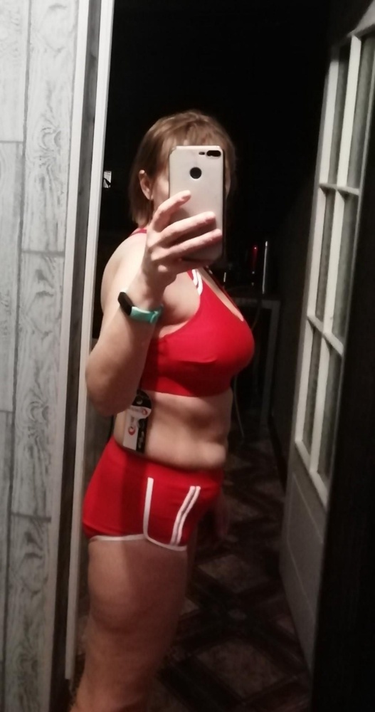 Купальник понравился на 46-48, бюстгалтер ношу 75Е меряла 40 и 42, оставила 40, потому что хотела, чтобы грудь плотно держал идеально бы было верх от 40 низ от 42