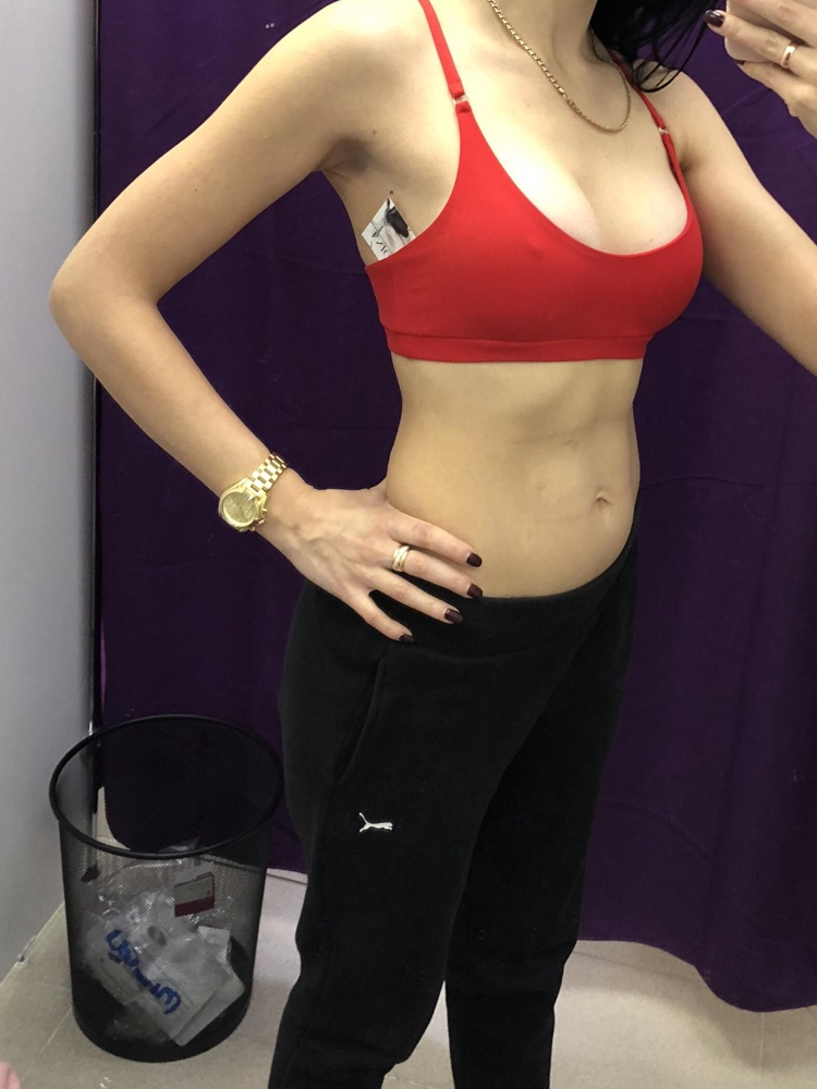 Лиф понравился, но не правильно выбрала размер. Под грудью 71, грудь 87, размер груди C, sA/B ка по мне на такие параметры маловат, но если вложить вставку то совсем мал будет,как бы не хватило высоты. Если резинку опустить под грудь как должно быть, то она вываливается. Качество ткани, цвет все отлично! 