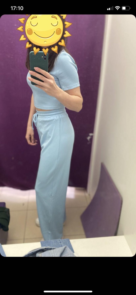 Голубой На рост 165 длина норм. На свой s взяла m, качество хорошее. Зелёный взяла сначала m, потом перезаказала L, так как резинка туговата. M от L почти не отличается, забрала голубой, цвет больше понравился 