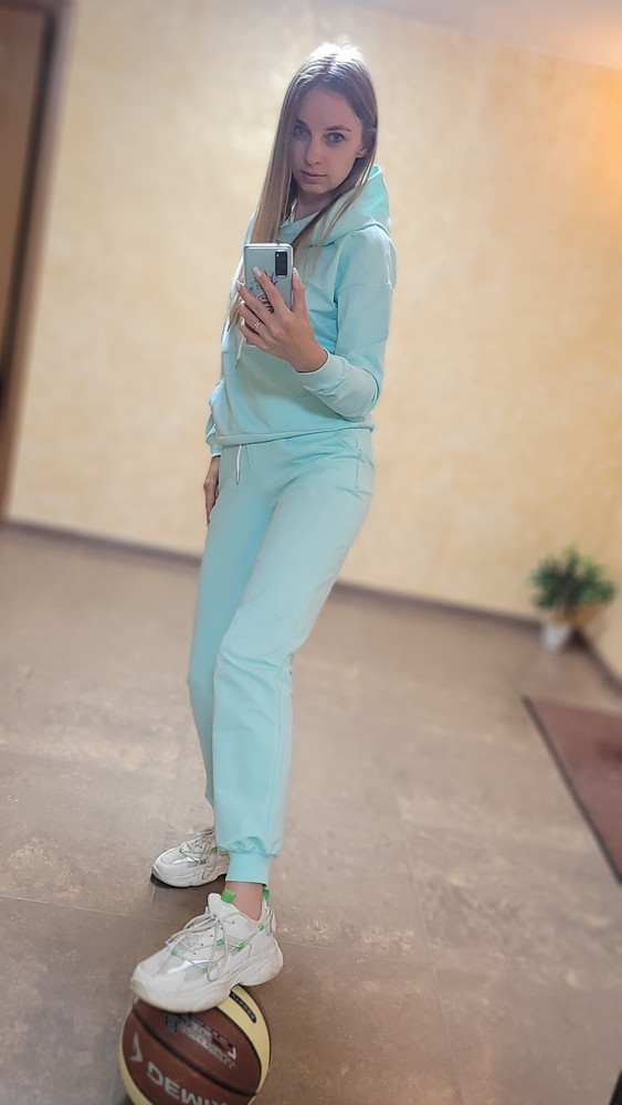 Отличный костюм. Беру уже второй. Мужу брала тоже этого бренда, понравился.