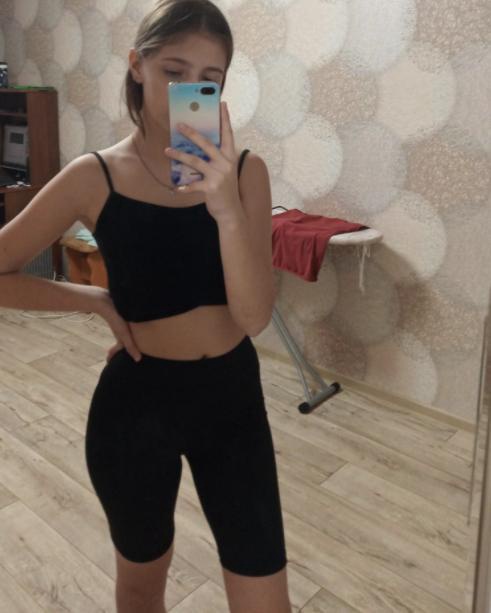 Очень приятные велосипедки! Качество 10/10! Катышки не собираются,на мою фигуру сели идеально