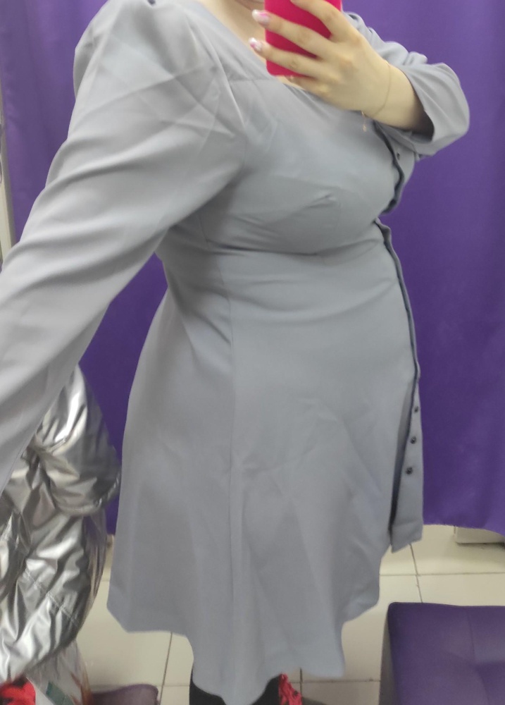 Клевое! Очень подходит для повседневного ношения или на праздник. К сожалению, маловат.