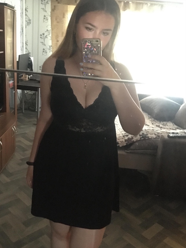 ОГ 102, ОБ 112. Размер подошёл, но грудь буквально чуть-чуть не вместилась, но это особенность моего тела) Мне нравится, ткань приятная телу. Выглядит красиво, как платье, хоть на улицу в нем иди)))