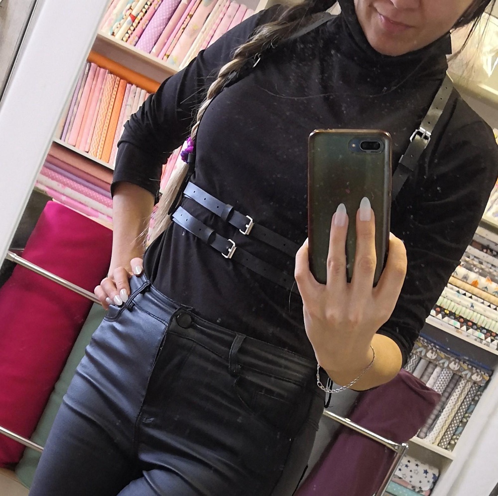 Товар пришёл в срок. Качество хорошее. Все аккуратно упаковано. Всем довольна. Спасибо.