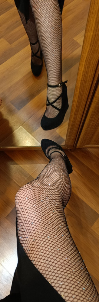 Красивые. Но пока надевала стразы сыпались как горох🙄