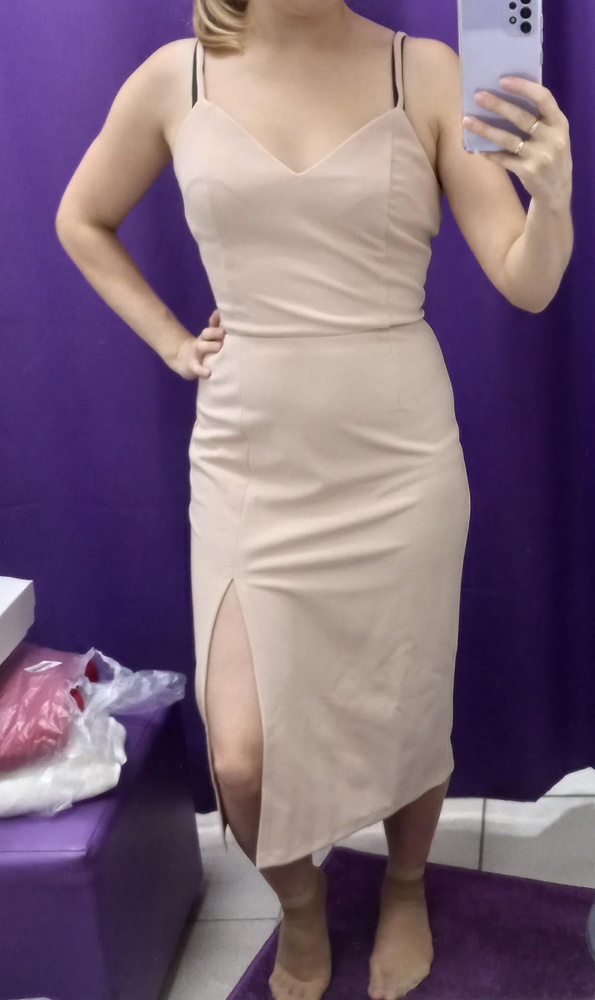 А мне ткань не очень понравилась. Но платье симпатичное, тонкое, летом отлично