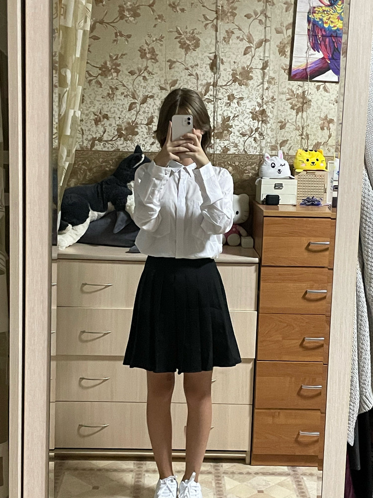 Юбка супер 🙂 Размер соответствует, брали XS и не прогадали, сидит отлично и материал приятный к телу! Продавца рекомендую всем 😌