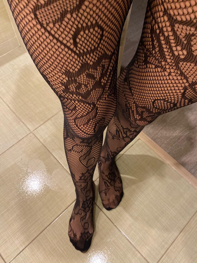 Комплект приехал быстро, мягкий и приятный к телу, отлично тянется. Прочный, не на один раз👍Муж в восторге😍Однозначно рекомендую