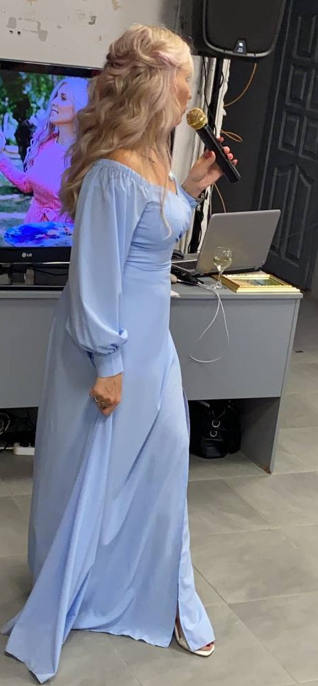 Красота, великолепное платье, подошло, фигура в нем просто супер, много комплиментов. Благодарю