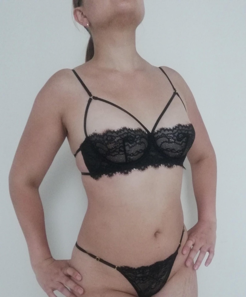 Комплект понравился, мне подошёл. Отдельно порадовала плотная коробочка, не многие так заморачиваются и присылают просто в пакете или тонкой мятой коробке