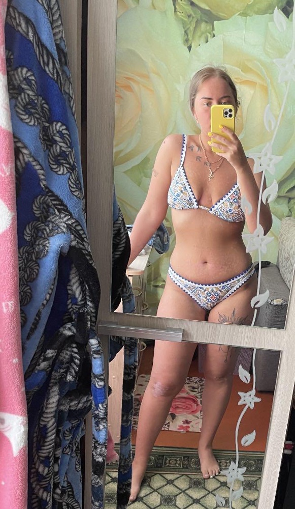 На мою нестандартную фигуру, при маленькой груди и большой попе сел идеально. Звезду снимаю только за то что на лямках нельзя отрегулировать длину. Это не очень удобно. А так понравился