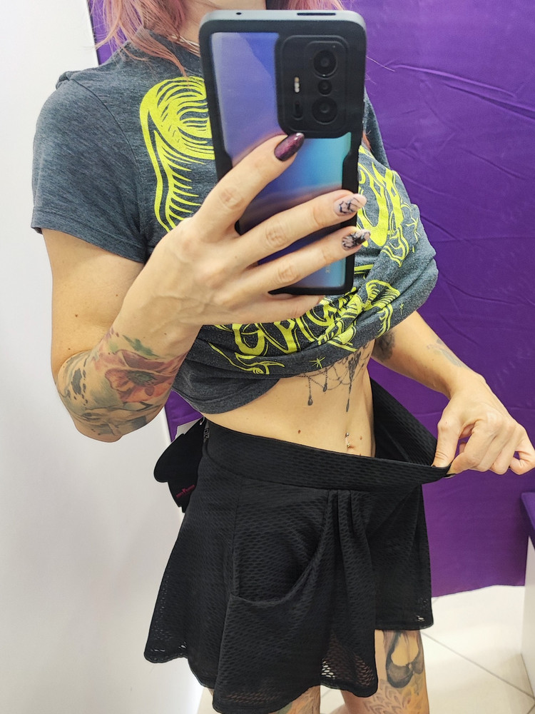 Заказала М, основываясь на отзывах. Ношу S. Но юбка идет в размер. М оказался большой, перезакажу. Ксчество как всегда супер!