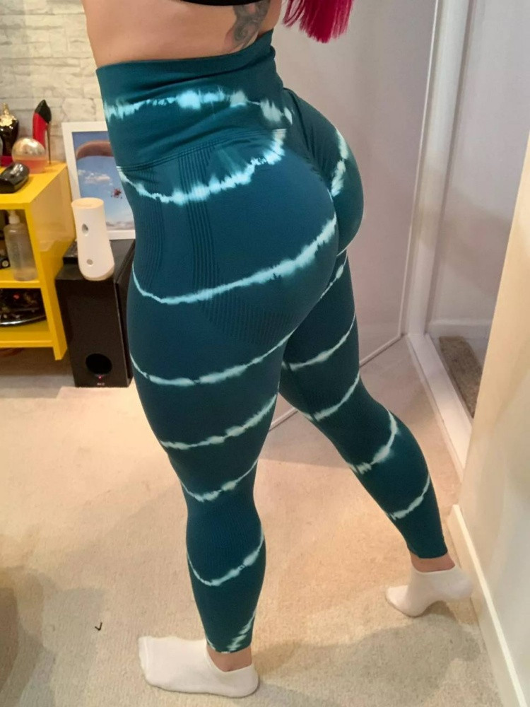 Отличные. Яркие, размер в размер. Цвет сочный, раскрас необычный. Возьму ещё другие