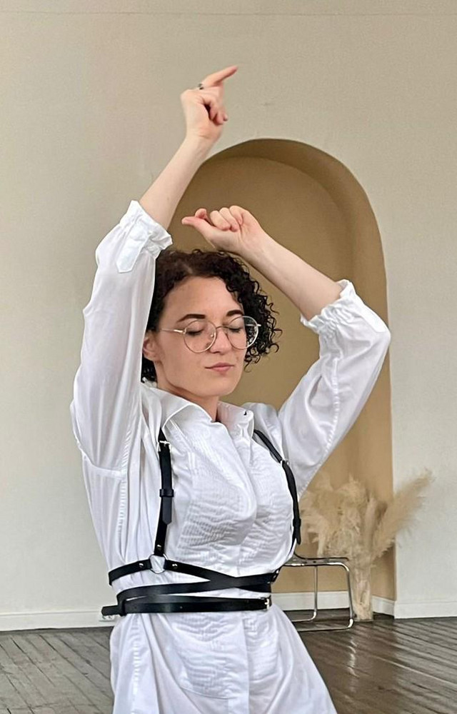 Портупея замечательная за эти деньги!!! На любой размер,можно подстроить под себя)