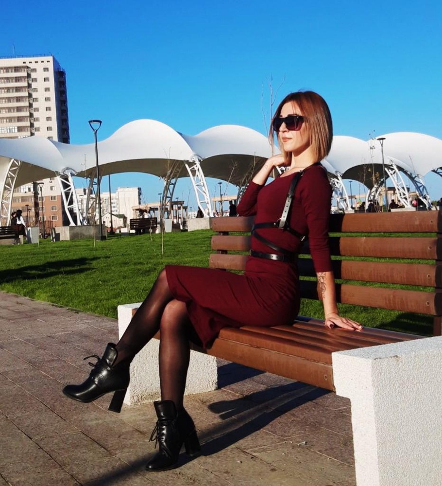 Супер шикарная портупея. Ремешки все регулируются. Идеально подошла. Размеры ОГ 88 ОТ 66 размер приобрела 40-42. Самая лучшая покупка. Очень рада что заказала её
 Давно мечтала.