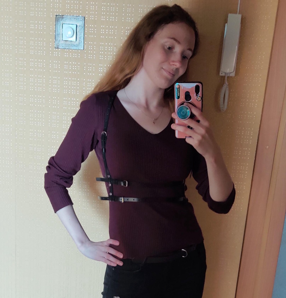 Очень красивая, давно такую искала! Качество хорошее, нареканий нет