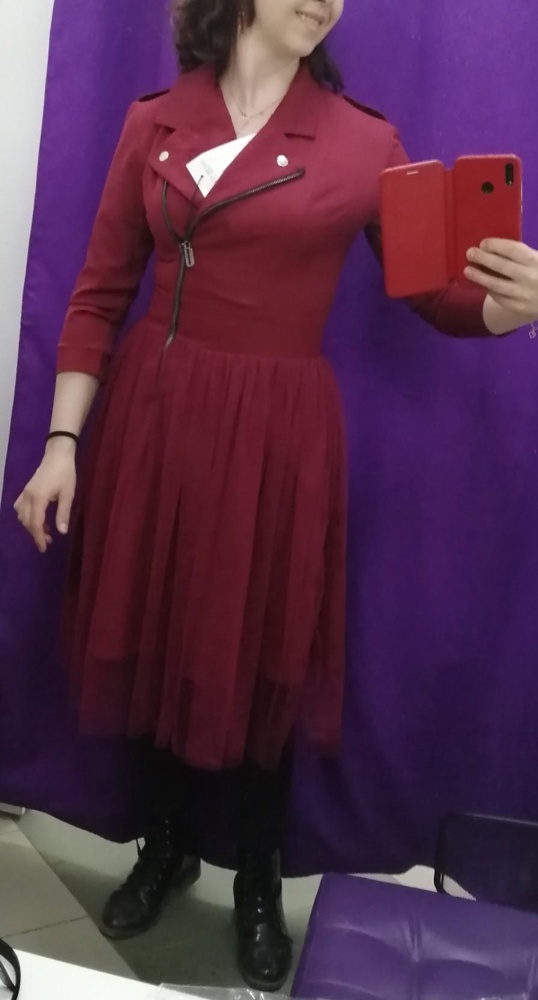 Не плохое платье, но маломерят и на рост 158 см. длинновато, поэтому отказ