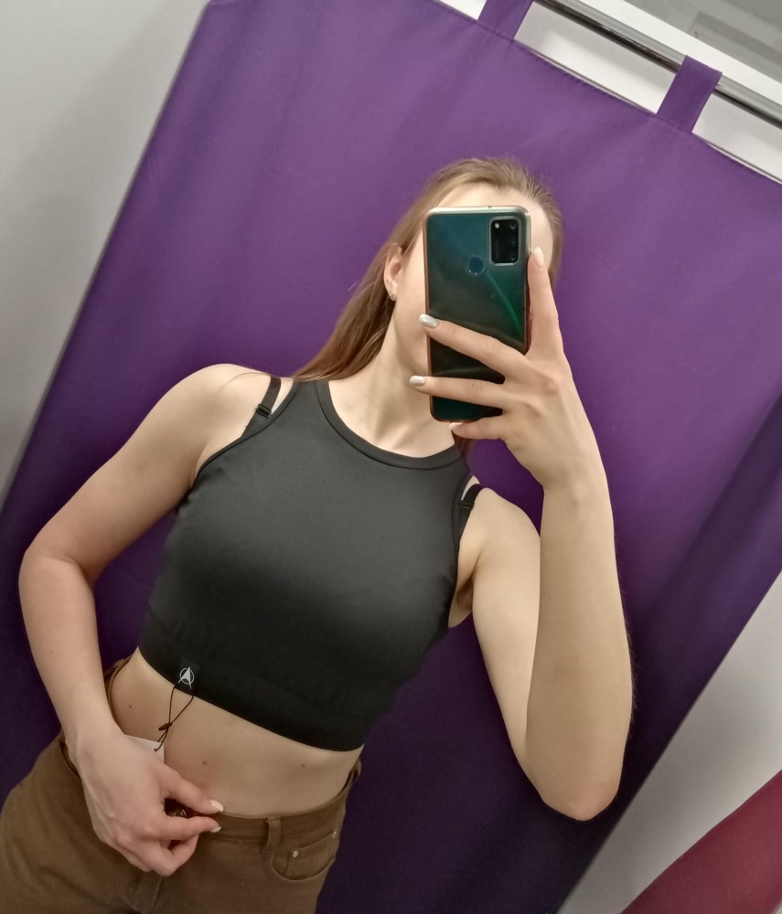 Топ понравился, качество хорошее, нитки нигде не торчат. Очень быстро доставили