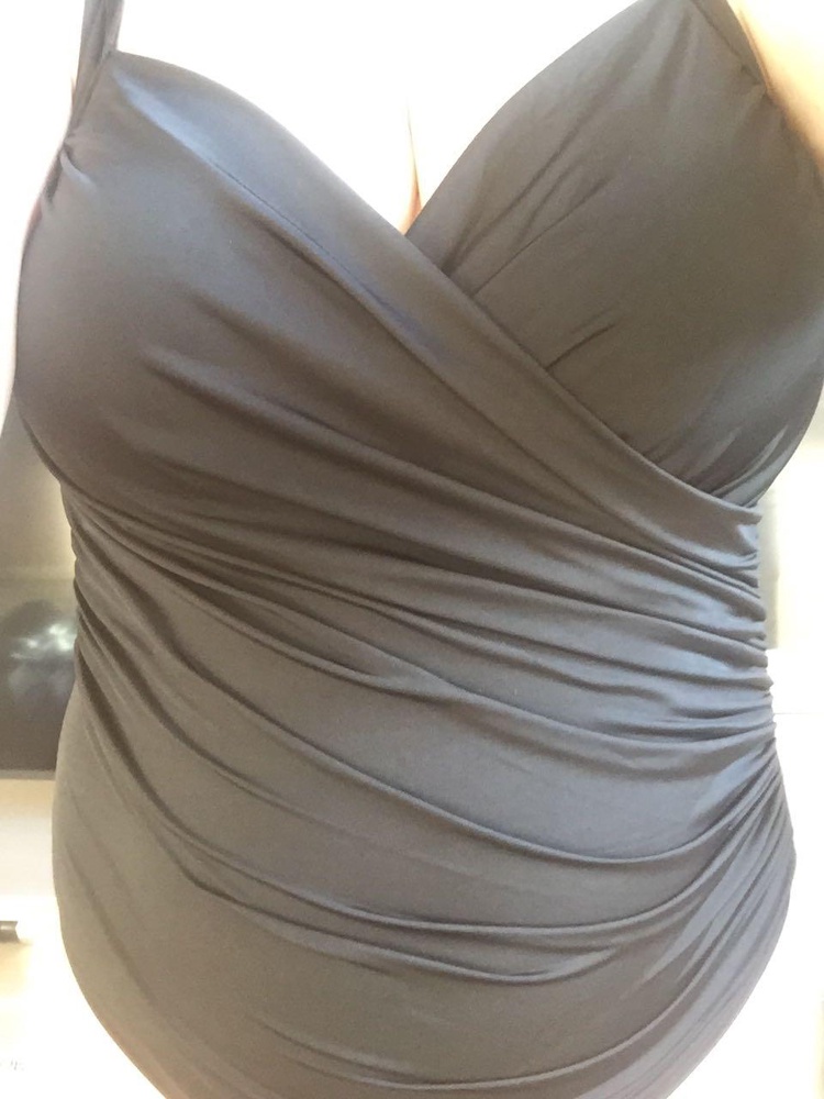 Оченьхрроший купальник. Но грудь на большую грудь