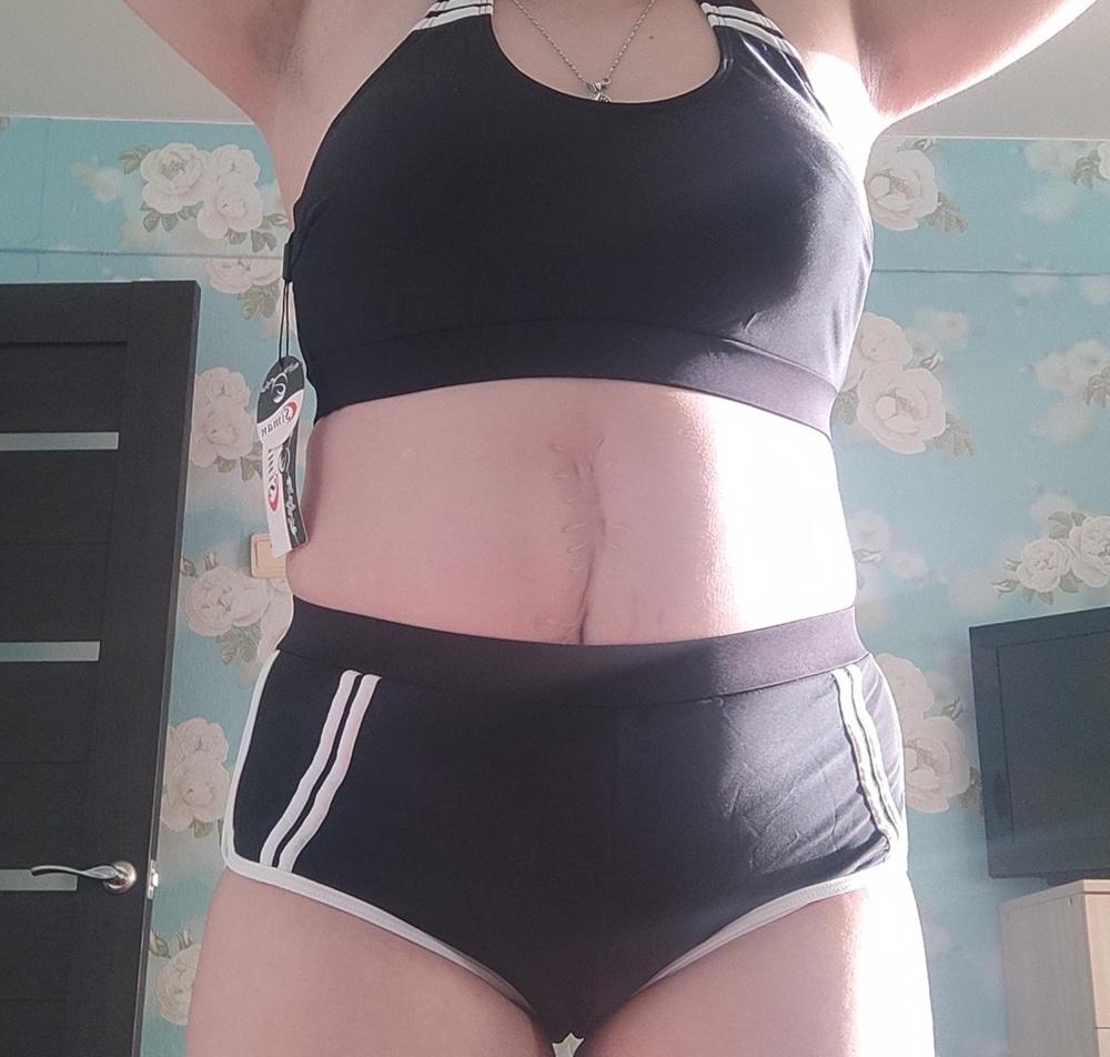 Отличный купальник. Брала 44 на параметры 96 84 104 , подошёл идеально.