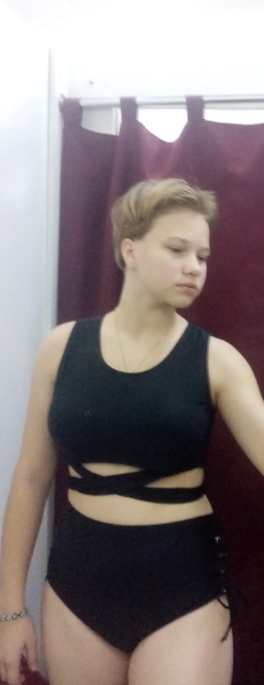 Хорошенький купальник, соответствует цене!