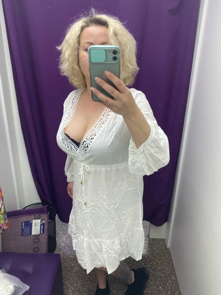 Качество хорошее , фасон супер ! Мне в груди не подошёл , но если меньше грудь , рекомендую однозначно!))) или если на купальник вообще огонь 