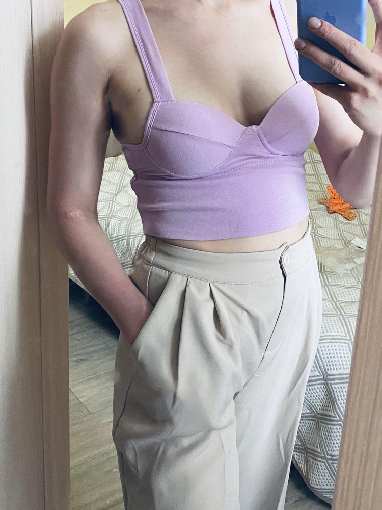 Мне понравился . У меня 44-46 , если по русски) все поместилось )