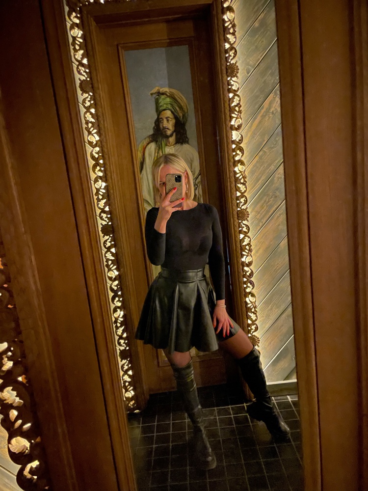 Понравилась юбка ,смотрится интересно и кокетливо 