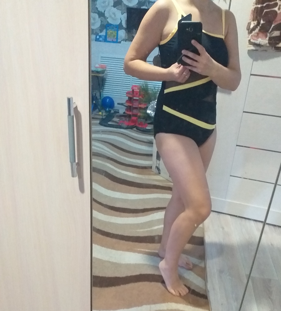 Купальник классный. В размер. У меня 44 р.