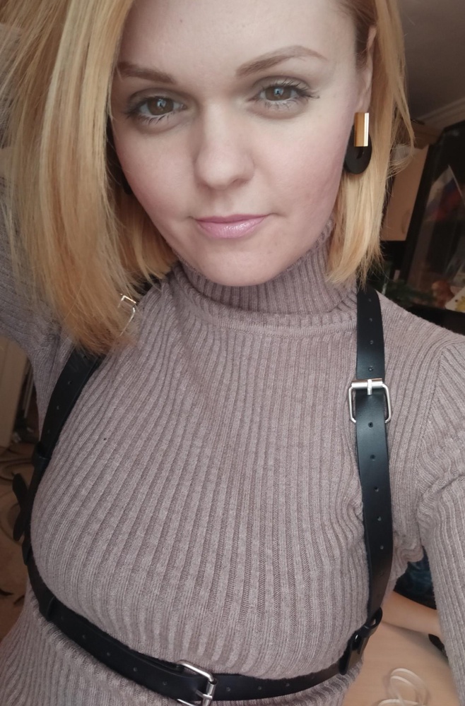 Шикарная портупея, огонь!! Качественный кожзам, мягкий . Рекомендую, для смелого, яркого образа  !