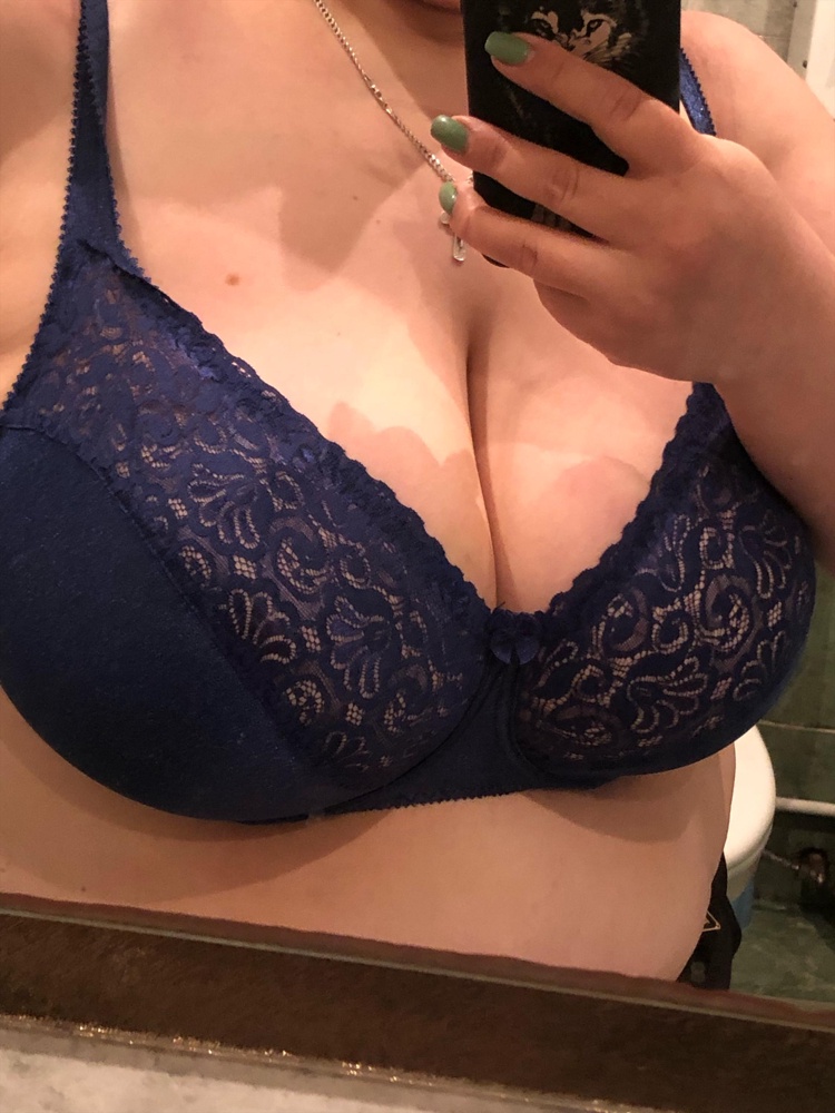 За такую цену, 599₽ отличный.  Размер 100G идеально. 