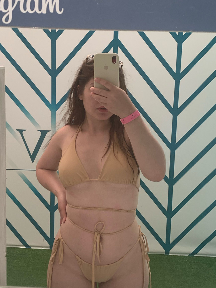 Благодаря этому купальнику посмотрела на свою фигуру с другой стороны, качеством он хоть и не выделяется, но однозначно любовь 