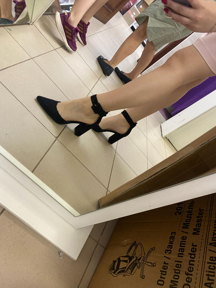 Очень удобные и не чувствуется каблук! 